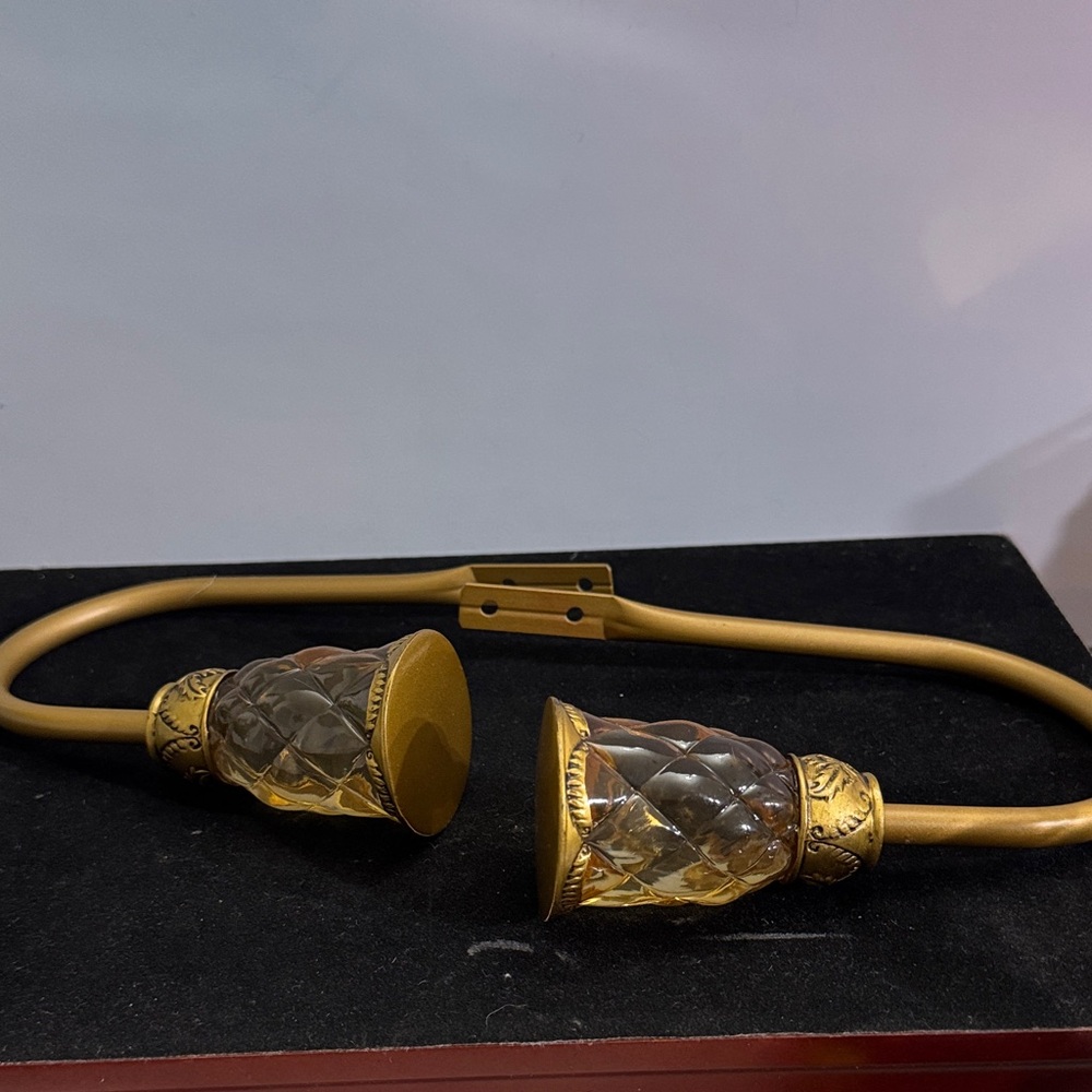 Gold and Crystal Wall Sconce Hold Back